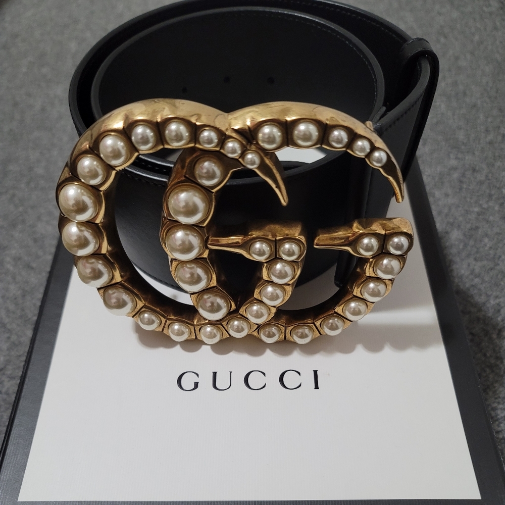 🌟Host pick🌟Authentic Gucci wide leather belt with Double G pearl